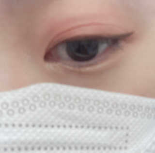 [블랙루즈] 크리스탈 하트 락 섀도우 4종 중 택1 — 5점을 준 리뷰어가 2020년 9월 올린 사용 사진