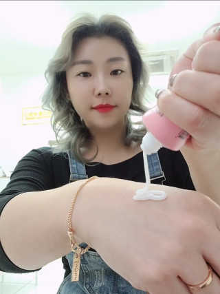 ATS스타일 뮤즈 ATS 스타일 뮤즈 리페어 컬 크림 50ml X 2EA — 5점을 준 리뷰어가 2020년 10월 올린 사용 사진