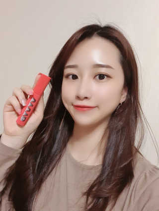 비비드스튜디오 립 플래쉬 바이닐 NO.5 에픽 트랜스 — 5점을 준 리뷰어가 2020년 5월 올린 사용 사진