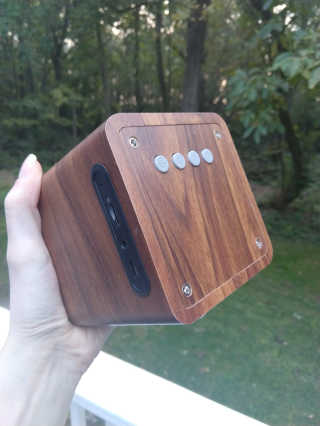 SEVIZ MINI10W 레트로 블루투스 스피커 — 4점을 준 리뷰어가 2020년 9월 올린 사용 사진