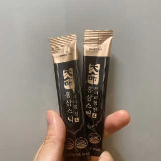 헬스업_천명진프리미엄홍삼스틱_10ml x 30포 — 5점을 준 리뷰어가 2020년 10월 올린 사용 사진