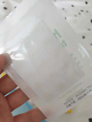 엘라밴드 하이드로 도트 스팟패치 12mm, 티트리 — 5점을 준 리뷰어가 2020년 8월 올린 사용 사진