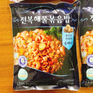 바다는다웰빙이다 전복해물볶음밥/전복김치볶음밥 250g-4봉지 — 4.5점을 준 리뷰어가 2020년 9월 올린 사용 사진