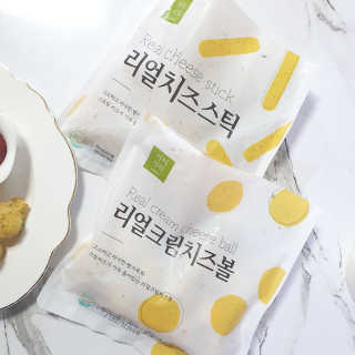 가치식탁 리얼치즈스틱, 리얼크림치즈볼 — 5점을 준 리뷰어가 2020년 8월 올린 사용 사진