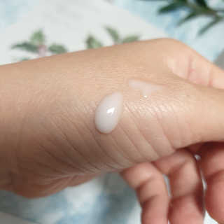 ECLADO 에끌라두 멜라이져 화이트닝 세럼 — 5점을 준 리뷰어가 2020년 10월 올린 사용 사진