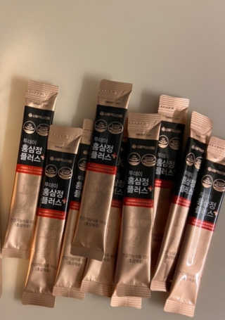 서울약사신협_투데이홍삼정플러스스틱_10g x 30포 — 5점을 준 리뷰어가 2020년 11월 올린 사용 사진