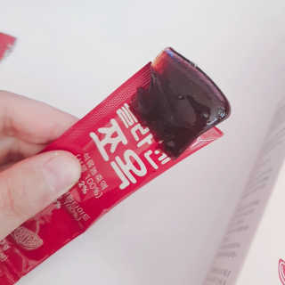 조은약초 석류콜라겐 석류즙 석류쪼옥 젤리 스틱 15포 x 20g — 5점을 준 리뷰어가 2020년 7월 올린 사용 사진
