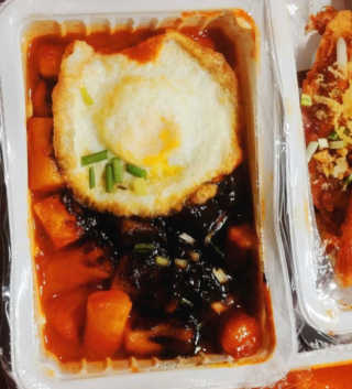 죠스떡볶이 [죠스푸드] 짜빠떡볶이+떡또그+범벅만두 신메뉴 3종 — 4.5점을 준 리뷰어가 2020년 5월 올린 사용 사진