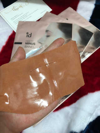 아이디플라코스메틱 아이디 페이스핏 마이너스 밴드 v2 — 3.5점을 준 리뷰어가 2020년 12월 올린 사용 사진