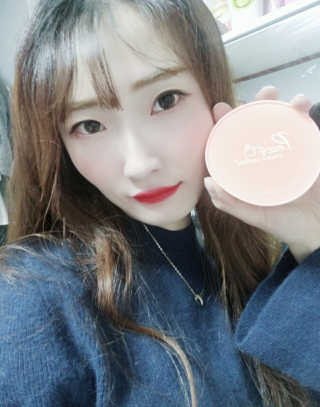 [블랙루즈] 피치 커버 벨벳 쿠션 2종 중 택1 — 5점을 준 리뷰어가 2020년 12월 올린 사용 사진