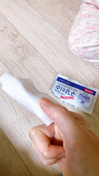 100도 이상에서 삶아 멸균 안심 아이수 구강 티슈 — 5점을 준 리뷰어가 2020년 10월 올린 사용 사진