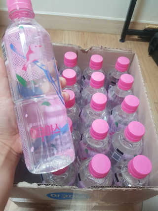 아쿠아스 플레이버워터 [아쿠아스] 제로칼로리 플레이버워터 복숭아/청포도 1BOX 20개입 — 5점을 준 리뷰어가 2020년 6월 올린 사용 사진