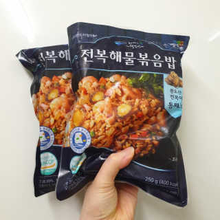 바다는다웰빙이다 전복해물볶음밥/전복김치볶음밥 250g-4봉지 — 5점을 준 리뷰어가 2020년 8월 올린 사용 사진