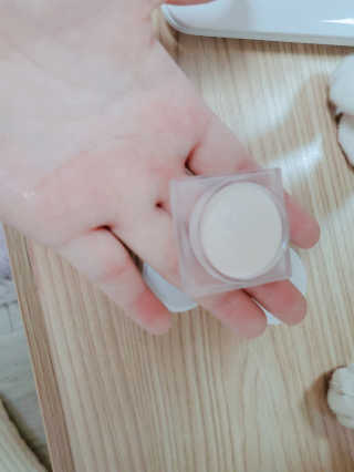 셀프코딩 밀키웨이 스프레드 글리터 밤 — 5점을 준 리뷰어가 2020년 7월 올린 사용 사진