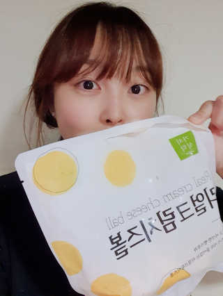 가치식탁 리얼치즈스틱, 리얼크림치즈볼 — 5점을 준 리뷰어가 2020년 11월 올린 사용 사진