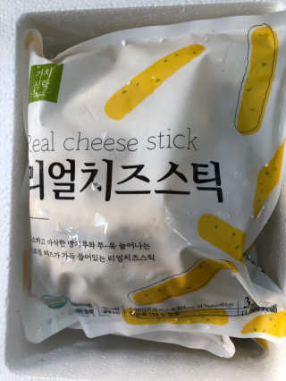 가치식탁 리얼치즈스틱, 리얼크림치즈볼 — 5점을 준 리뷰어가 2020년 4월 올린 사용 사진