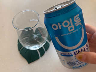 일화 아임톡 탄산수 355ml X 24캔 — 5점을 준 리뷰어가 2020년 4월 올린 사용 사진