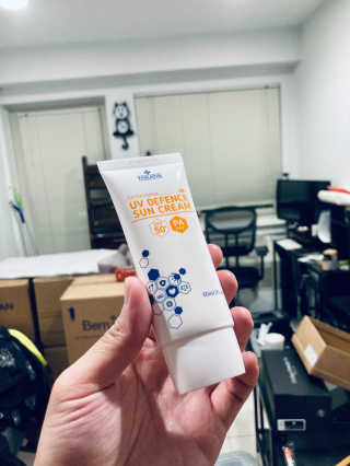 트리티스 US [TREATIS] UV Defence Sun Cream PA+++ / SPF50+ — 5점을 준 리뷰어가 2020년 10월 올린 사용 사진