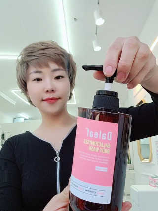 달리프 갈락토미세스 베러 퍼퓸 바디워시 로즈머스크 — 5점을 준 리뷰어가 2020년 11월 올린 사용 사진