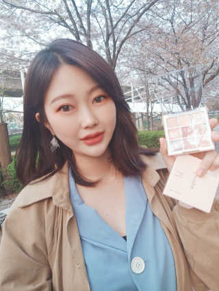 데이지크 SS컬렉션 로즈페탈 섀도우 팔레트 — 5점을 준 리뷰어가 2020년 4월 올린 사용 사진