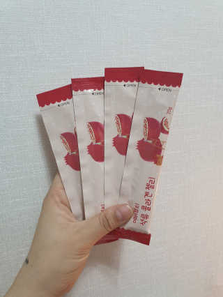 365더건강 에버뷰티 석류콜라겐 젤리 — 5점을 준 리뷰어가 2020년 8월 올린 사용 사진