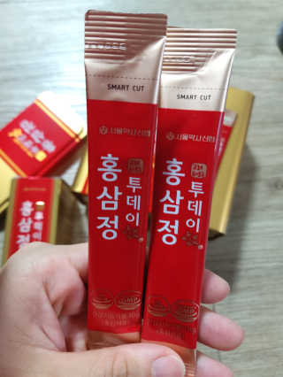 서울약사신협_투데이홍삼정_틴케이스_10g x 30포 — 5점을 준 리뷰어가 2020년 7월 올린 사용 사진