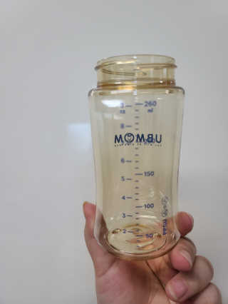 유비맘 PPSU 젖병 노꼭지_260ml_컬러 랜덤 발송 — 5점을 준 리뷰어가 2020년 12월 올린 사용 사진