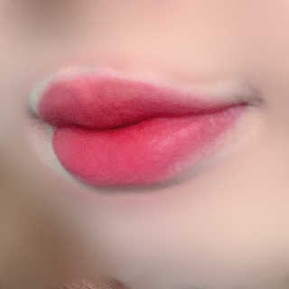 [블랙루즈] 크림 마뜨 루즈 시즌1 택1+랜덤1 — 3점을 준 리뷰어가 2020년 4월 올린 사용 사진
