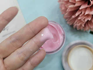 어글리프루프 크림 스탑디어글리 핑크모먼트 50ml — 5점을 준 리뷰어가 2020년 10월 올린 사용 사진