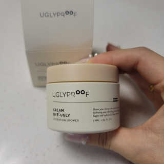 어글리프루프 크림 바이어글리 하이드레이션 샤워 50ml — 5점을 준 리뷰어가 2020년 12월 올린 사용 사진