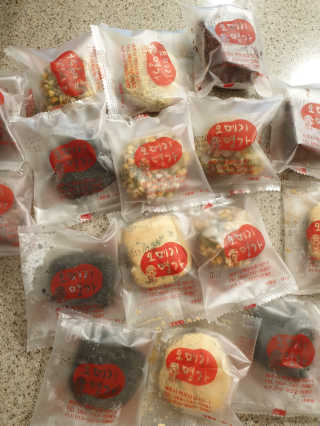 오메기명가 제주도 산지직송 오메기떡 60g x 16개입 — 5점을 준 리뷰어가 2020년 5월 올린 사용 사진