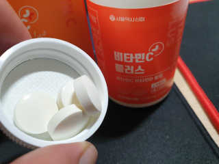 서울약사신협_비타민C플러스_1,200mg x 60정 — 5점을 준 리뷰어가 2020년 11월 올린 사용 사진