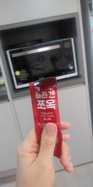 조은약초 석류콜라겐 석류즙 석류쪼옥 젤리 스틱 15포 x 20g — 5점을 준 리뷰어가 2020년 8월 올린 사용 사진