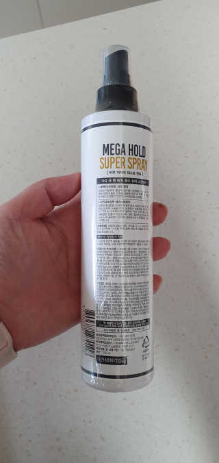 다슈코리아 다슈 포 맨 프리미엄 메가 홀드 슈퍼 스프레이 250ml — 5점을 준 리뷰어가 2020년 8월 올린 사용 사진