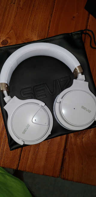 SEVIZ Bluetooth Headphones 10 3color — 5점을 준 리뷰어가 2020년 7월 올린 사용 사진