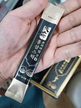 헬스업_천명진프리미엄홍삼스틱_10ml x 30포 — 4.5점을 준 리뷰어가 2020년 11월 올린 사용 사진