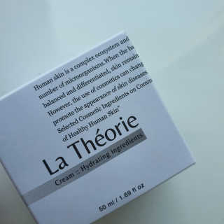 La Theorie Hydrating Ingredients | 하이드레이팅 인그레이디언츠 — 4점을 준 리뷰어가 2020년 5월 올린 사용 사진