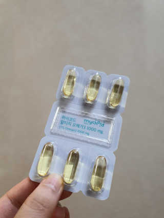 JW중외제약 마이코드 알티지 오메가3 1000 mg — 4점을 준 리뷰어가 2020년 8월 올린 사용 사진