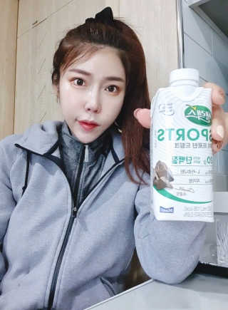 셀렉스스포츠 셀렉스 스포츠 드링크 초콜릿 _ 330ml x 12팩 — 5점을 준 리뷰어가 2020년 11월 올린 사용 사진