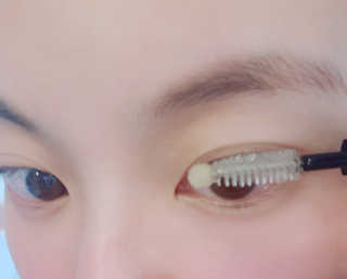 닥터존스킨 눈썹자라 — 5점을 준 리뷰어가 2020년 8월 올린 사용 사진