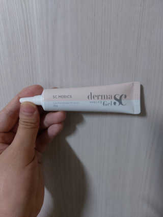 derma SC-Gel 더마에스씨 겔 20g — 4점을 준 리뷰어가 2020년 5월 올린 사용 사진