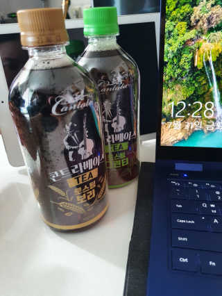 칸타타 콘트베이스 칸타타 콘트라베이스 TEA 보리/그린티 500ml — 5점을 준 리뷰어가 2020년 7월 올린 사용 사진