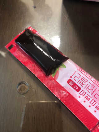 헬스업_쁘띠쁘띠석류콜라겐젤리_20g x 14포 — 5점을 준 리뷰어가 2020년 9월 올린 사용 사진