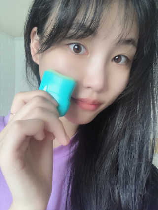 다슈코리아 다슈 솔루션 시카 쉴드 선스틱 — 5점을 준 리뷰어가 2020년 5월 올린 사용 사진