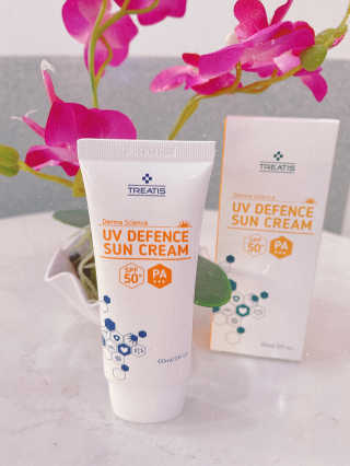 트리티스 US [TREATIS] UV Defence Sun Cream PA+++ / SPF50+ — 5점을 준 리뷰어가 2021년 1월 올린 사용 사진