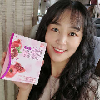 헬스업_쁘띠쁘띠석류콜라겐젤리_20g x 14포 — 5점을 준 리뷰어가 2020년 8월 올린 사용 사진