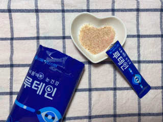 서울약사신협_내몸애눈건강루테인_2g x 50포 — 4점을 준 리뷰어가 2020년 5월 올린 사용 사진
