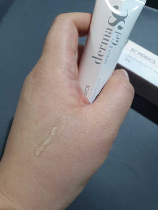 derma SC-Gel 더마에스씨 겔 20g — 5점을 준 리뷰어가 2020년 4월 올린 사용 사진