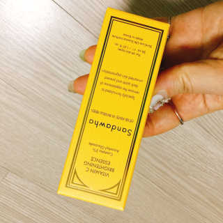 [스킨큐어] 산다화 비타민C 화이트닝 에센스 30ml — 4.5점을 준 리뷰어가 2020년 4월 올린 사용 사진