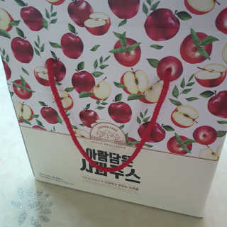 [가든농장]아람담은 사과주스 [가든농장] 아람담은 사과주스 120ml x 15포 — 3점을 준 리뷰어가 2020년 5월 올린 사용 사진